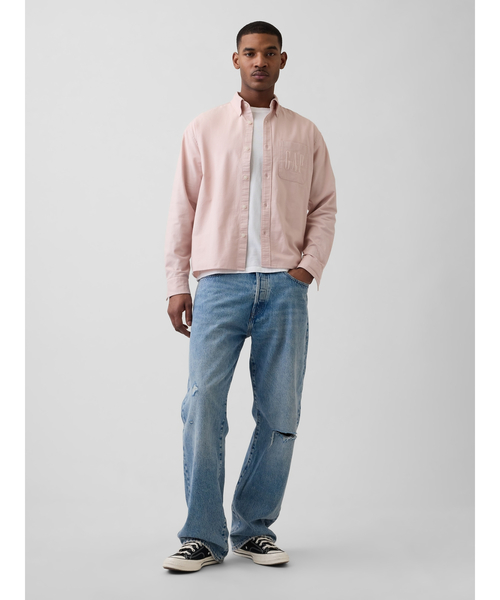 GAP（ギャップ）の「リラックスフィット クロップド ストレートヘム GAPロゴ オックスフォードシャツ（シャツ/ブラウス・メンズ・ピンク/オフホワイト/ライトブルー・S/M/L/XL/XS）」の14枚目の写真
