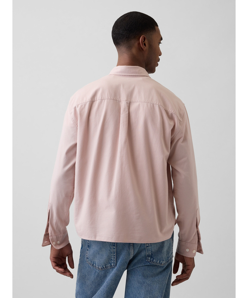 GAP（ギャップ）の「リラックスフィット クロップド ストレートヘム GAPロゴ オックスフォードシャツ（シャツ/ブラウス・メンズ・ピンク/オフホワイト/ライトブルー・S/M/L/XL/XS）」の11枚目の写真