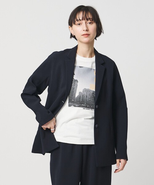 UNITED ARROWS(ユナイテッドアローズ)の「COMFY テーラードジャケット ‐防汚 UVカット ウォッシャブル‐(テーラードジャケット・レディース・ブラック/ネイビー・38/36)」の2枚目の写真