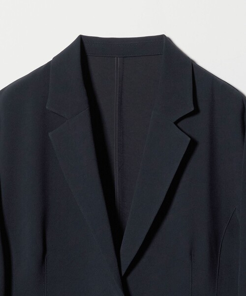 UNITED ARROWS(ユナイテッドアローズ)の「COMFY テーラードジャケット ‐防汚 UVカット ウォッシャブル‐(テーラードジャケット・レディース・ブラック/ネイビー・38/36)」の15枚目の写真