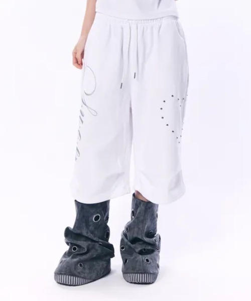 Ada.(エイダ)の「◇SETUPEXE◇ブランド直輸入正規品/ハート スタッド ロゴ バミューダ パンツ HEART STUD LOGO BERMUDA PANTS(その他パンツ・レディース・ホワイト/ブラック・FREE)」の9枚目の写真