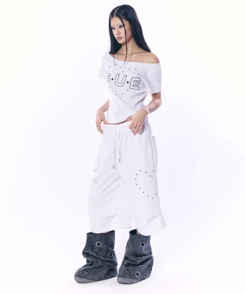 Ada.(エイダ)の「◇SETUPEXE◇ブランド直輸入正規品/ハート スタッド ロゴ バミューダ パンツ HEART STUD LOGO BERMUDA PANTS(その他パンツ・レディース・ホワイト/ブラック・FREE)」の4枚目の写真