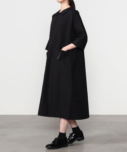 Bshop(ビショップ)の「eunoia | ラウンドカラー ロングワンピース WOMEN(ワンピース・レディース・ブラック・ONE)」の13枚目の写真