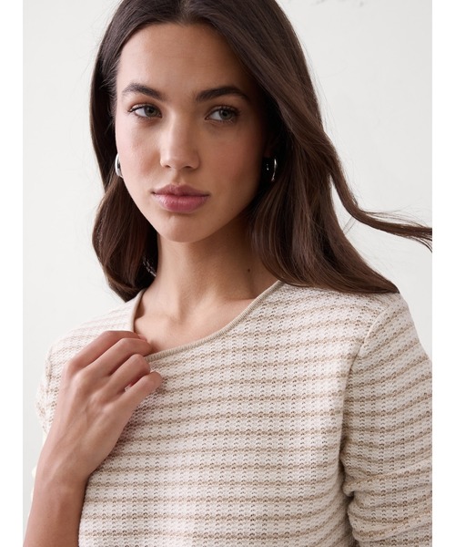 BANANA REPUBLIC FACTORY STORE(バナナリパブリック ファクトリーストア)の「BANANA REPUBLIC FACTORY STORE テクスチャーステッチ タイバック セーター(ニット/セーター・レディース・ネイビー/ホワイト系その他・L/M/S/XS)」の4枚目の写真