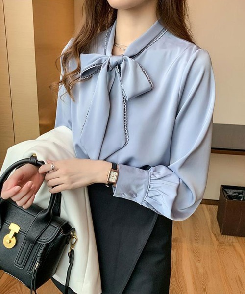SallyLunn(サリーラン)の「スカラップ リボンボウタイブラウス(シャツ/ブラウス・レディース・ホワイト/ブルー・LARGE/MEDIUM)」の7枚目の写真