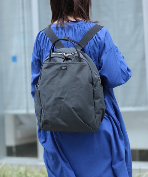 STANDARD SUPPLY（スタンダードサプライ）の「[ STANDARD SUPPLY ] SIMPLICITY WALLABY / ワラビー（バックパック/リュック・レディース・ベージュ/ブラック/チャコールアッシュ・FREE）」の2枚目の写真