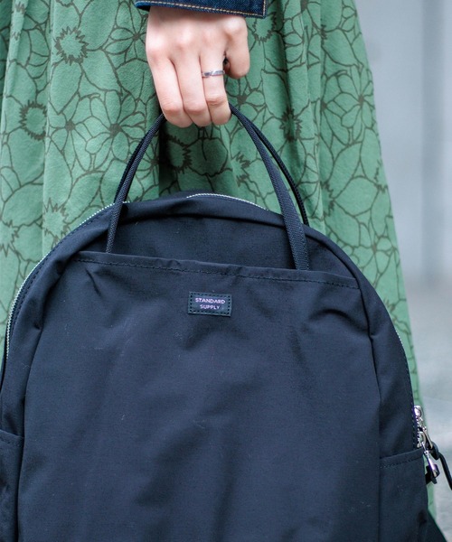 STANDARD SUPPLY（スタンダードサプライ）の「[ STANDARD SUPPLY ] SIMPLICITY WALLABY / ワラビー（バックパック/リュック・レディース・ベージュ/ブラック/チャコールアッシュ・FREE）」の19枚目の写真