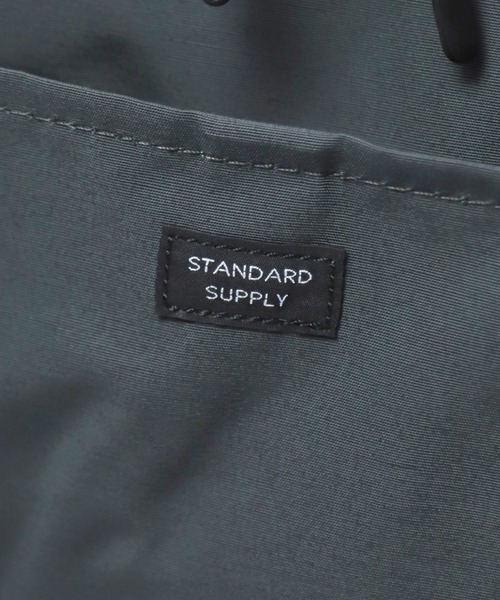 STANDARD SUPPLY（スタンダードサプライ）の「[ STANDARD SUPPLY ] SIMPLICITY WALLABY / ワラビー（バックパック/リュック・レディース・ベージュ/ブラック/チャコールアッシュ・FREE）」の13枚目の写真