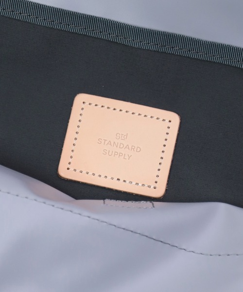 STANDARD SUPPLY（スタンダードサプライ）の「[ STANDARD SUPPLY ] SIMPLICITY WALLABY / ワラビー（バックパック/リュック・レディース・ベージュ/ブラック/チャコールアッシュ・FREE）」の11枚目の写真