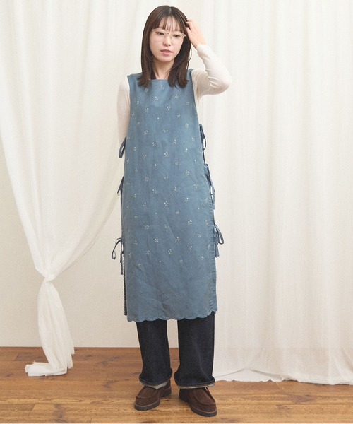 fig Ｌondon（フィグロンドン）の「Buttercup apron dress（ワンピース・レディース・ブルー/ホワイト・FREE）」の2枚目の写真