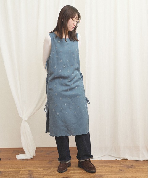 fig Ｌondon（フィグロンドン）の「Buttercup apron dress（ワンピース・レディース・ブルー/ホワイト・FREE）」の10枚目の写真