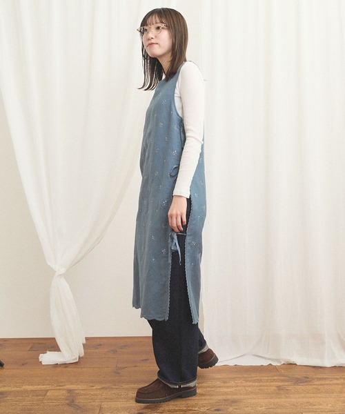 fig Ｌondon（フィグロンドン）の「Buttercup apron dress（ワンピース・レディース・ブルー/ホワイト・FREE）」の11枚目の写真