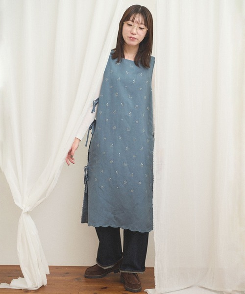 fig Ｌondon（フィグロンドン）の「Buttercup apron dress（ワンピース・レディース・ブルー/ホワイト・FREE）」の9枚目の写真