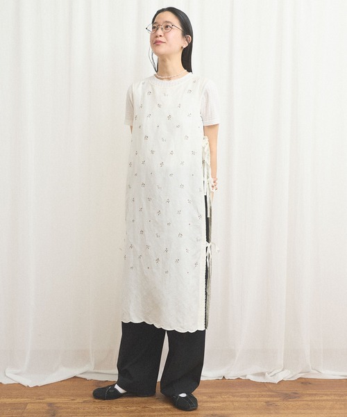 fig Ｌondon（フィグロンドン）の「Buttercup apron dress（ワンピース・レディース・ブルー/ホワイト・FREE）」の7枚目の写真