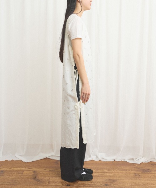fig London(フィグロンドン)の「_Buttercup apron dress(ワンピース・レディース・ブルー/ホワイト・FREE)」の12枚目の写真
