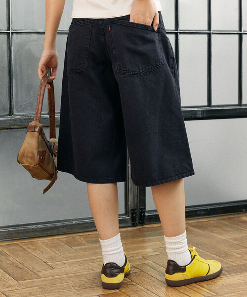 Levi's(リーバイス)の「LEVI'S/リーバイス SUPER BAGGY JORT 限定展開(デニムパンツ・レディース・ブルー/ブラック・27/26/25)」の6枚目の写真