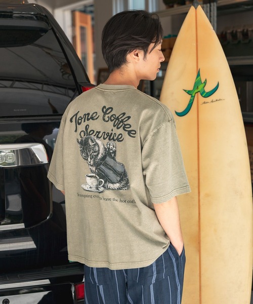 BAYFLOW（ベイフロー）の「［ユニセックス］ヴィンテージライクアニマルTシャツ（Tシャツ/カットソー・メンズ・ブラウン/オフホワイト/セージグリーン/ベージュ・LARGE/MEDIUM）」の3枚目の写真