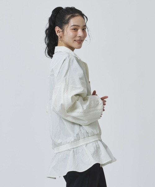 adidas(アディダス)の「【adidas×アルペン限定モデル】アディダス adidas W WV TRACKTOP AP(ナイロンジャケット・レディース・オフホワイト/ダークグレー・M/L/S/XL)」の4枚目の写真