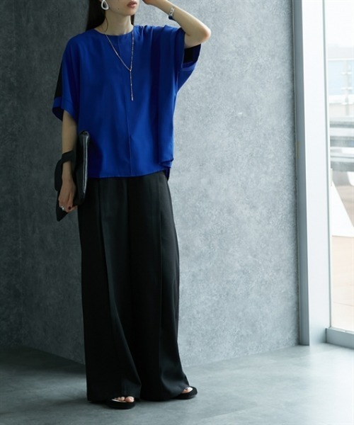 Soiunique（スワユニーク）の「異素材切替後ろジップアップドルマントップス［Soiunique］（Tシャツ/カットソー・レディース・ブラック×ブルー/ブラック×グレー・FREE）」の17枚目の写真