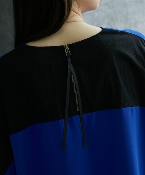 Soiunique（スワユニーク）の「異素材切替後ろジップアップドルマントップス［Soiunique］（Tシャツ/カットソー・レディース・ブラック×ブルー/ブラック×グレー・FREE）」の8枚目の写真