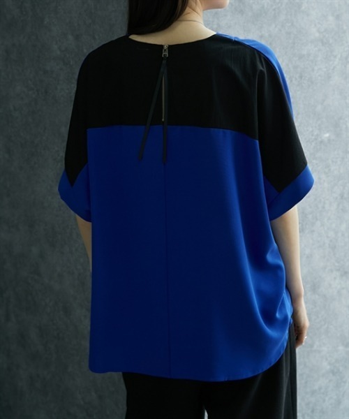 Soiunique（スワユニーク）の「異素材切替後ろジップアップドルマントップス［Soiunique］（Tシャツ/カットソー・レディース・ブラック×ブルー/ブラック×グレー・FREE）」の22枚目の写真