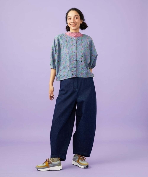Jocomomola(ホコモモラ)の「Semilla フラワー総刺繍ブラウス(シャツ/ブラウス・レディース・アイボリー/ブルー・40)」の10枚目の写真