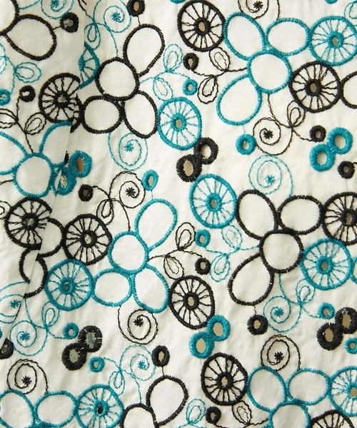 Jocomomola(ホコモモラ)の「Semilla フラワー総刺繍ブラウス(シャツ/ブラウス・レディース・アイボリー/ブルー・40)」の19枚目の写真