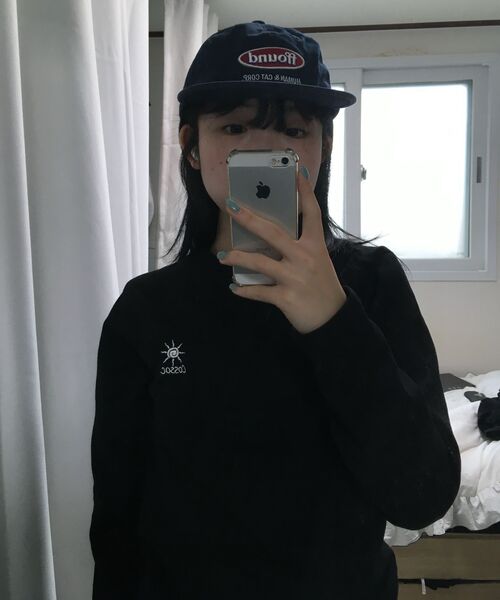 COSO(コソ)の「CC ニューアートワーク刺繍ロングスリーブ (3 COLORS)(Tシャツ/カットソー・レディース・ブラック/グレー/ホワイト・WOMENS/MENS)」の7枚目の写真