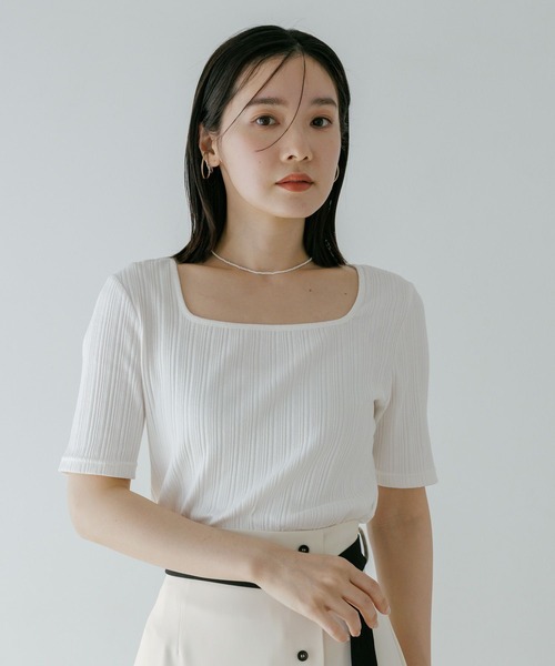 Andemiu(アンデミュウ)の「リブTシャツ659231(Tシャツ/カットソー・レディース・チャコールグレー/オフホワイト/ブラック・FREE)」の17枚目の写真