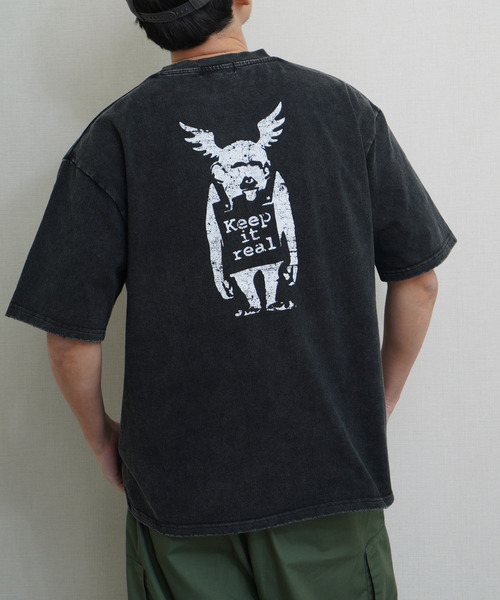 ZIP FIVE(ジップファイブ)の「バンクシー/Banksy/ 高密度編み ヘビーウェイト ピグメント・スノーウォッシュ加工かすれプリント半袖Tシャツ(Tシャツ/カットソー・メンズ・ブラック/グレー/ブラウン・LARGE/X-LARGE/MEDIUM)」の5枚目の写真