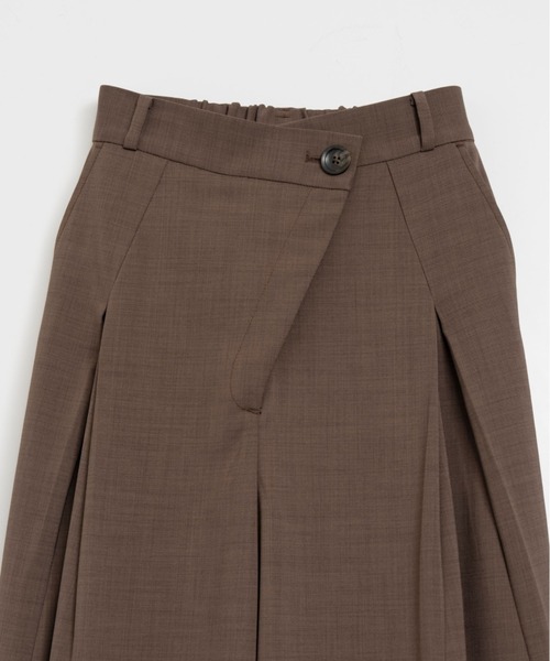 ORGUE(オルグ)の「Cross tuck pants/クロスタックパンツ(スラックス・レディース・ベージュ/ブラウン/グレー・SMALL/MEDIUM)」の15枚目の写真
