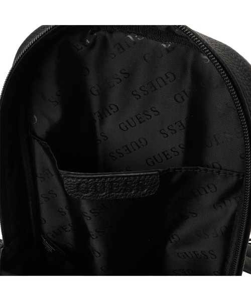 Guess(ゲス)の「RIORSON Sling Bag ボディバッグ メンズバッグ(ボディバッグ/ウエストポーチ・メンズ・ダークグレー・ONE SIZE)」の7枚目の写真