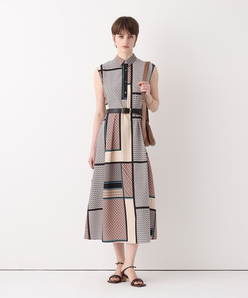 allureville(アルアバイル)の「ジオメトリックプリントシャツワンピース(ワンピース・レディース・ブラウン系その他2・1/2)」の2枚目の写真