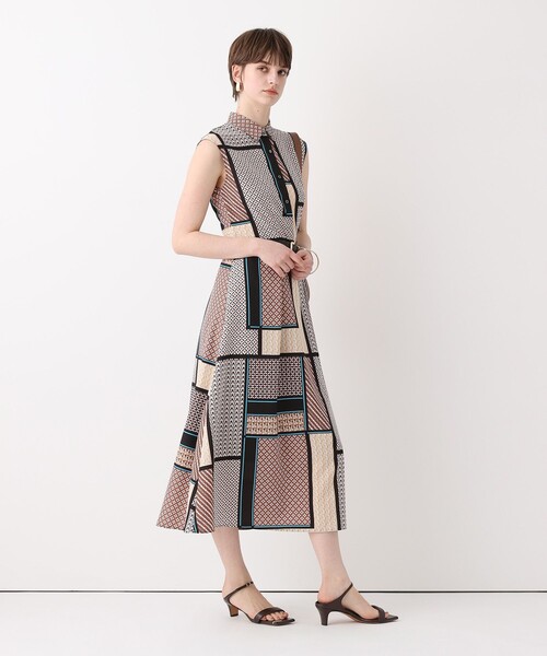 allureville(アルアバイル)の「ジオメトリックプリントシャツワンピース(ワンピース・レディース・ブラウン系その他2・1/2)」の4枚目の写真