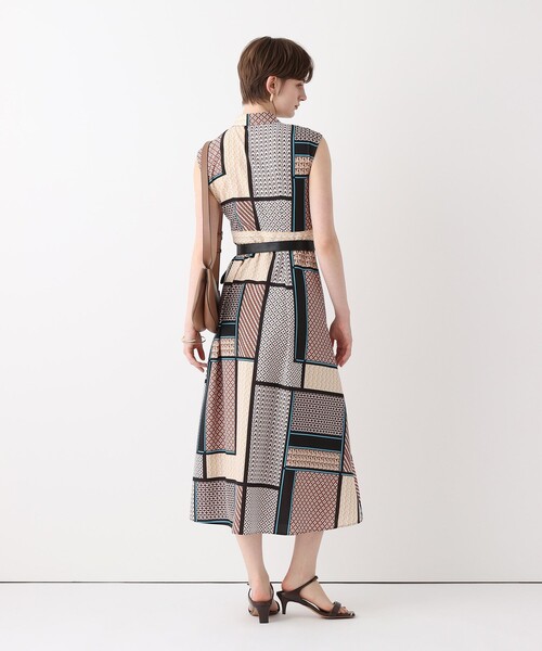 allureville(アルアバイル)の「ジオメトリックプリントシャツワンピース(ワンピース・レディース・ブラウン系その他2・1/2)」の5枚目の写真