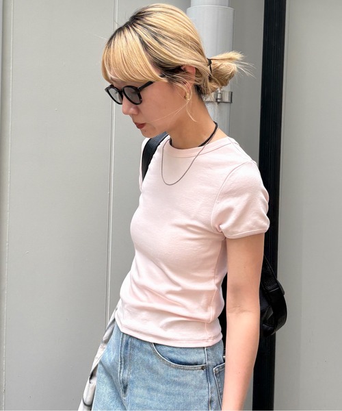 feepur(フェピュール)の「ソフトタッチコンパクトTee(Tシャツ/カットソー・レディース・ブラック/オフホワイト/ピンク/オートミール/イエロー・MEDIUM)」の16枚目の写真