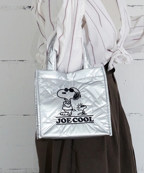 Vintage PEANUTS(ビンテージピーナッツ)の「"11"≪Vintage PEANUTS≫1ポケット パフィー キルティング キュービック バッグ(トートバッグ・レディース・マルーン/シルバー/ブラック・ONE SIZE)」の3枚目の写真