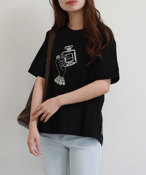 Anna Nicola（アンナニコラ）の「Anna Nicola パフュームモチーフ半袖Tシャツ（Tシャツ/カットソー・レディース・オフホワイト/ブラック/ピンク・38）」の2枚目の写真