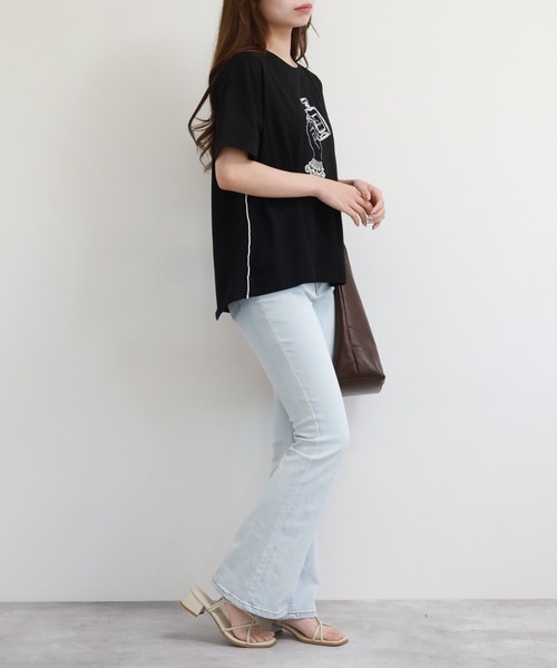 Anna Nicola（アンナニコラ）の「Anna Nicola パフュームモチーフ半袖Tシャツ（Tシャツ/カットソー・レディース・オフホワイト/ブラック/ピンク・38）」の4枚目の写真