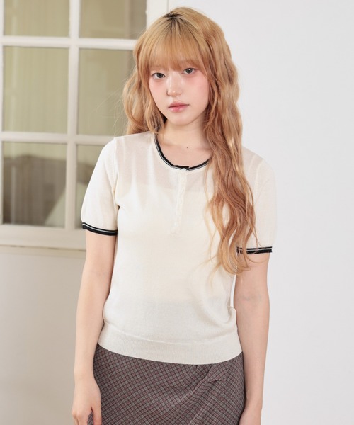 LiLIN（リリン）の「配色 ヘンリーネック 半袖 ニット トップス（Tシャツ/カットソー・レディース・イエロー/アイボリー/ライトブルー/ライトピンク・FREE）」の11枚目の写真