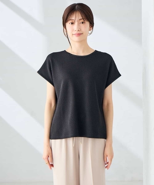 a.v.v(アーヴェヴェ)の「ぽこぽこトップス(Tシャツ/カットソー・レディース・アイボリー/ブラック/ブルー・38/40/36)」の17枚目の写真