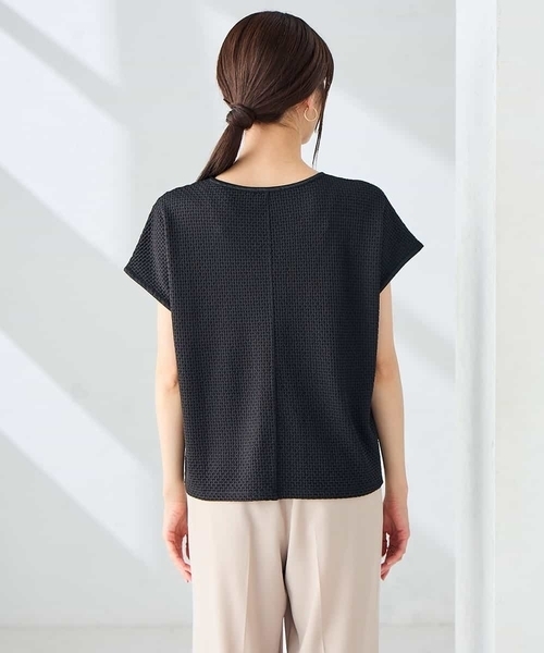 a.v.v(アーヴェヴェ)の「ぽこぽこトップス(Tシャツ/カットソー・レディース・アイボリー/ブラック/ブルー・38/40/36)」の19枚目の写真