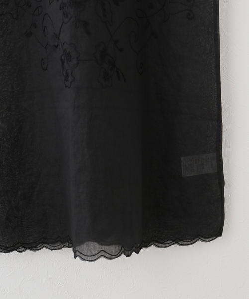 sara mallika(サラ マリカ)の「【SARA MALLIKA/サラマリカ】Organza Arai Embroidery Cami Dress(ワンピース・レディース・ブラック/ホワイト・FREE)」の6枚目の写真
