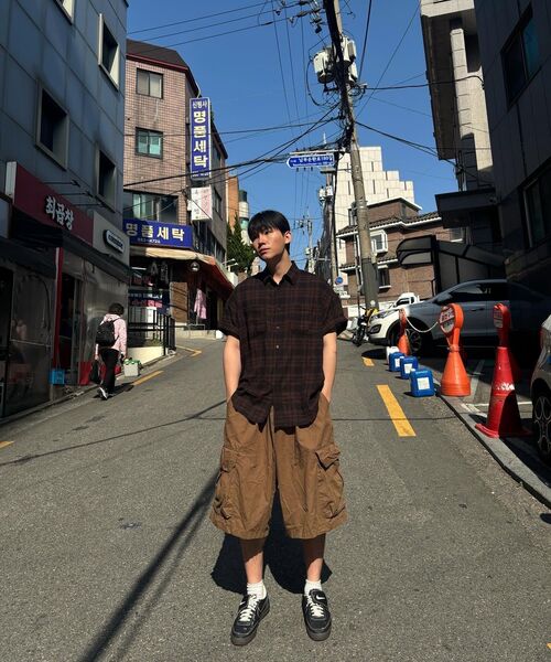 LEIRE（ルアール）の「ツーポケットリンクルチェック半袖シャツ[ブラウン]（シャツ/ブラウス・メンズ・その他・MEDIUM/LARGE/X-LARGE）」の3枚目の写真