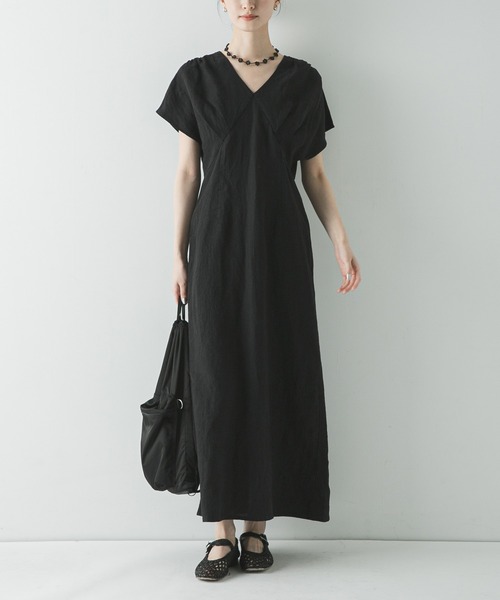 URBAN RESEARCH(アーバンリサーチ)の「フレンチスリーブリネンワンピース(ワンピース・レディース・ベージュ/ベージュ系その他/ブラック・36/38)」の2枚目の写真