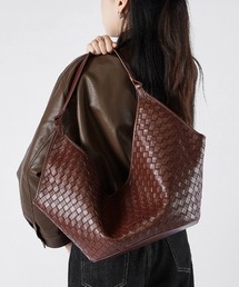 【 NiiNa / ニーナ 】高品質牛革 大容量 ワンハンドル クロスデザイン イントレチャート レザーバッグ