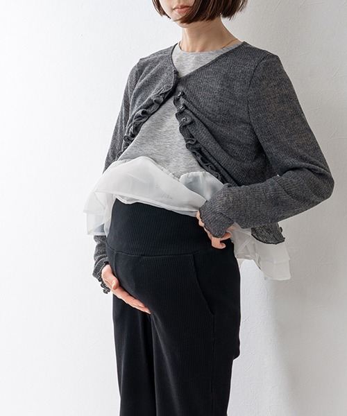 MONO KOTO DEPT.（モノコトデプト）の「らくらくマタニティリブパンツ（スラックス・レディース・グレイッシュベージュ/グレイッシュブルー/ライトグリーン/チャコールグレー/ブラック/アイボリー・M/L）」の9枚目の写真