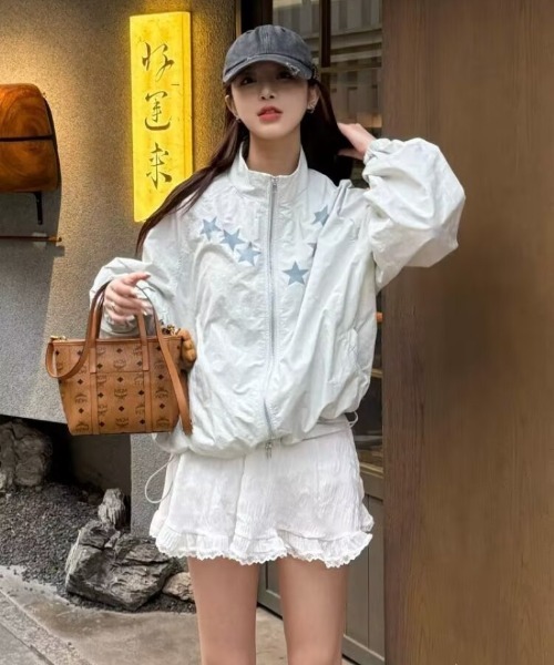 Ritzy(リッツィー)の「星柄プリント ルーズシルエット ブルゾン(ブルゾン・レディース・グレー・M/S/L)」の3枚目の写真