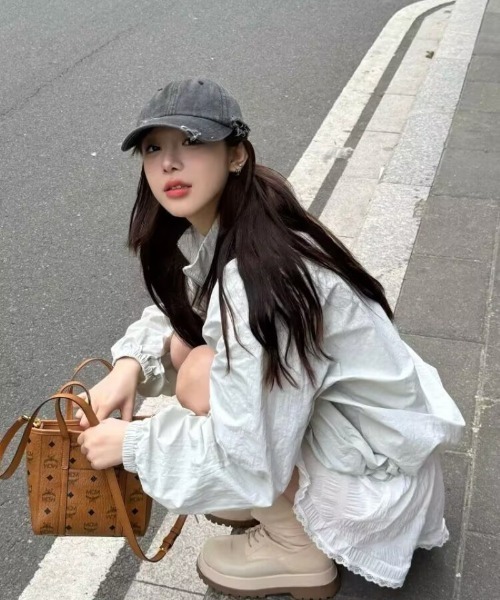 Ritzy(リッツィー)の「星柄プリント ルーズシルエット ブルゾン(ブルゾン・レディース・グレー・M/S/L)」の9枚目の写真