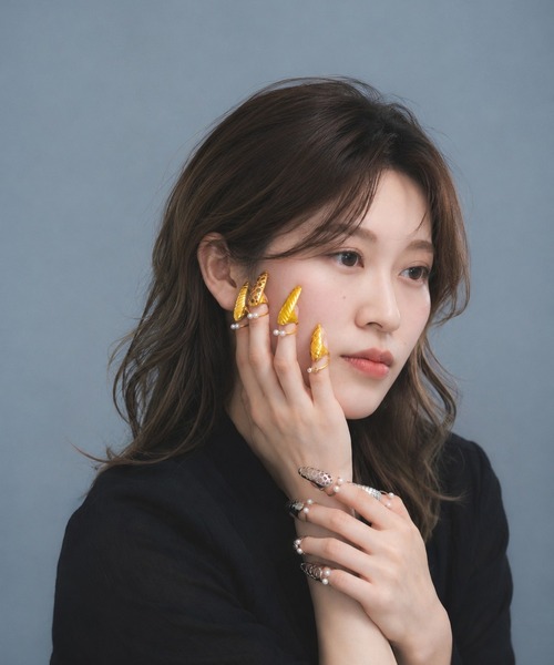 O1Jewerly(オーワンジュエリー)の「【O1jewelry オーワンジュエリー】 レディースリング シルバー925 淡水パール ファランジリング ネイルリング(リング・レディース・ピンクゴールド/シルバー/ゴールド・S)」の4枚目の写真